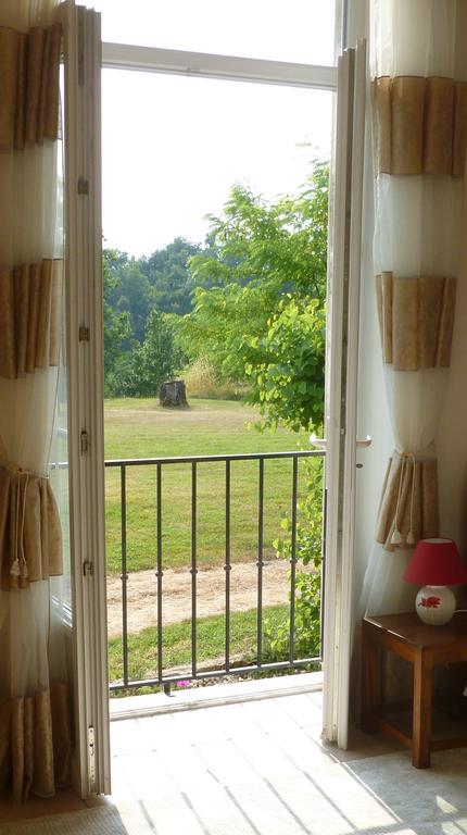 Ancien Haras De La Tour Bed & Breakfast Lamothe-Landerron Exterior foto